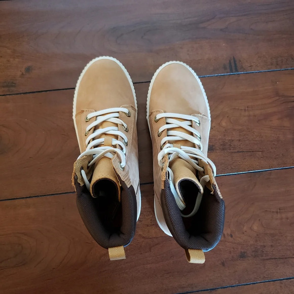 Timberland TB 0A2C3S/A61118 Women's SKYLA BAY 6" WHEAT NUBUCK LEATHER ANKLE BOOT - Picture 12 of 15